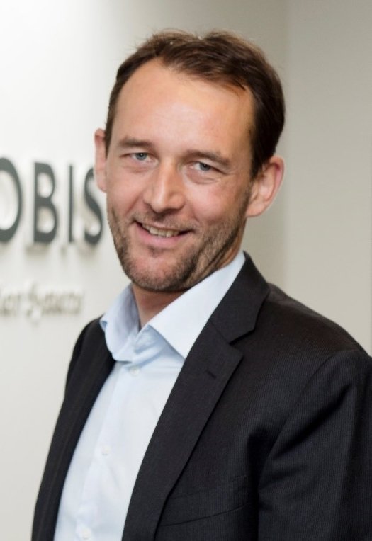 20186713363482_peter-dennes-globis.jpg