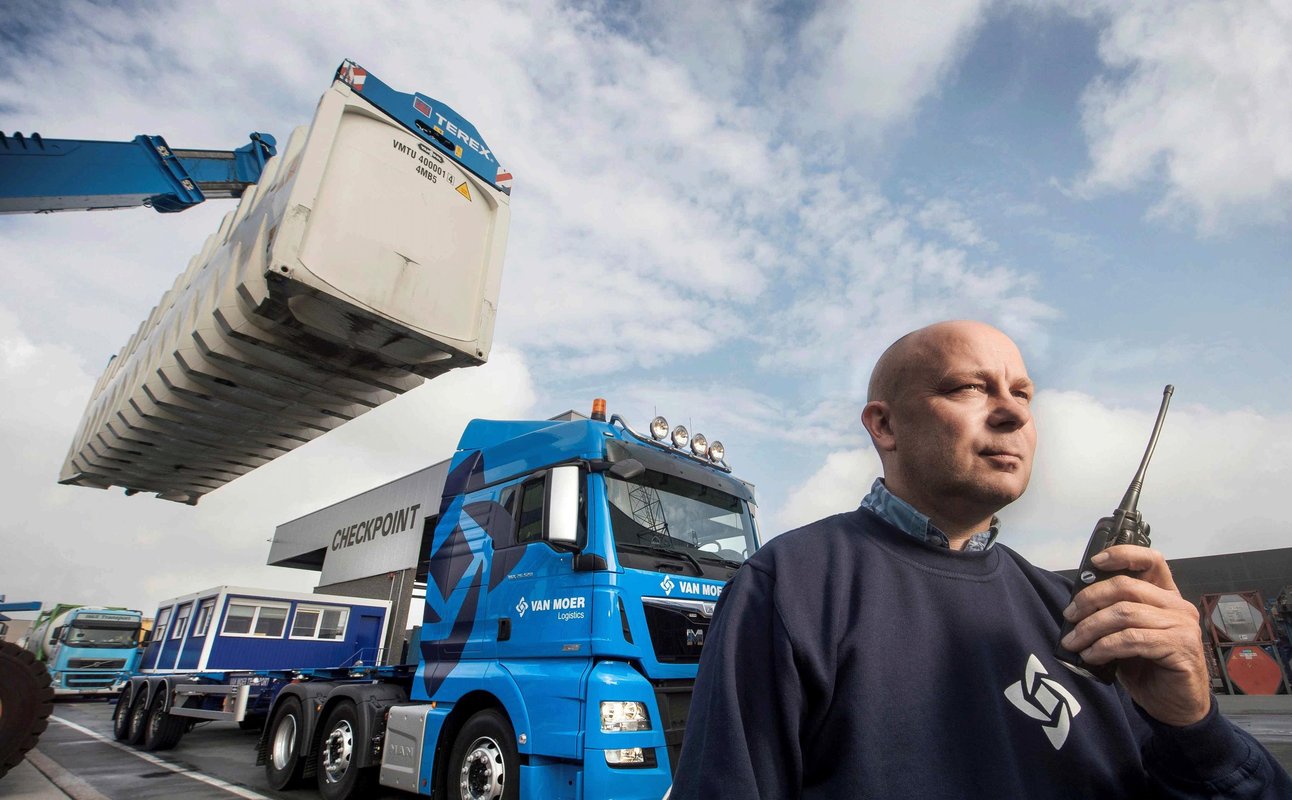 2019228135415197_van-moer-logistics.jpg