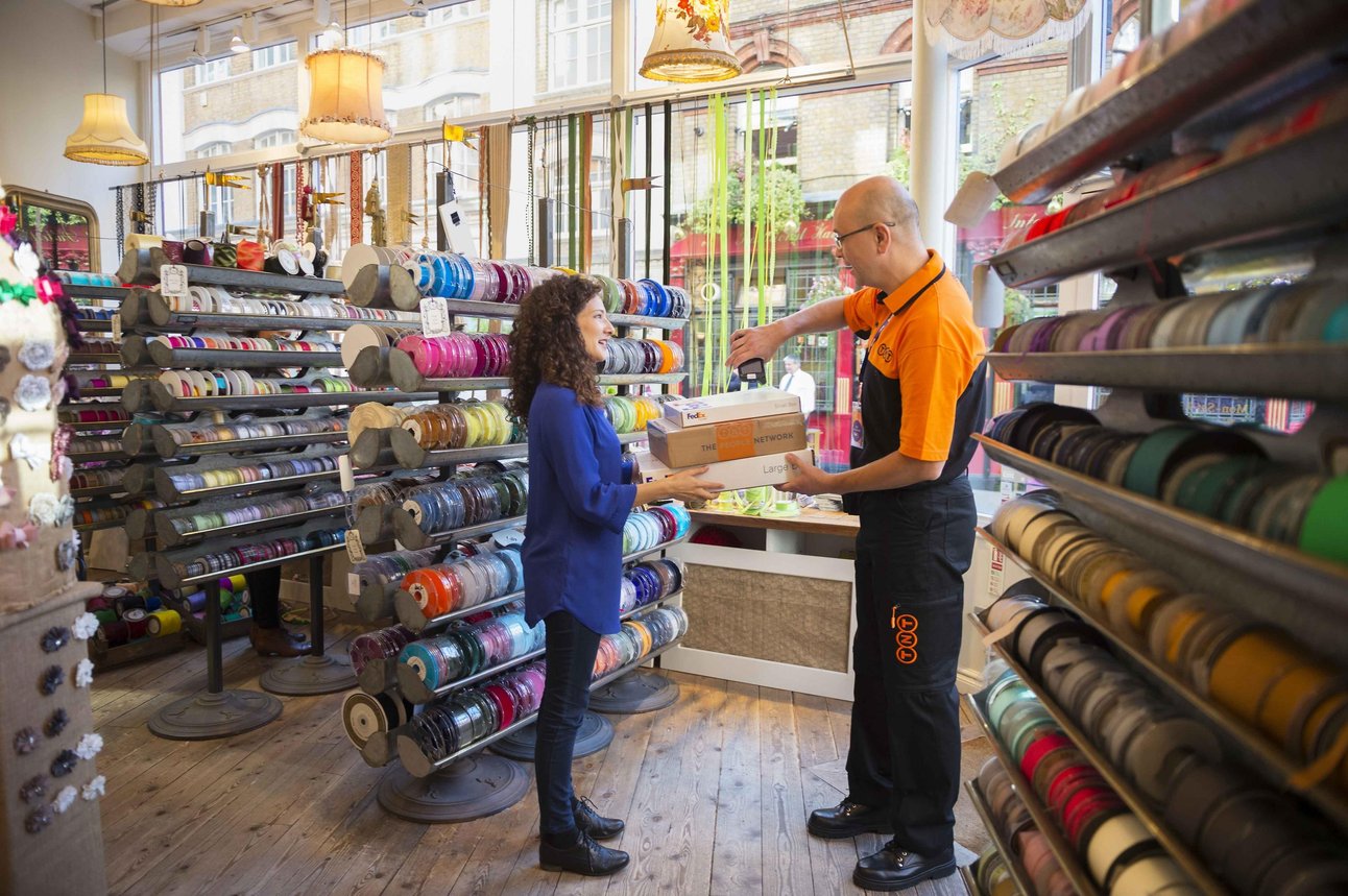 201927151016604_fedex-lintjeswinkel.jpg