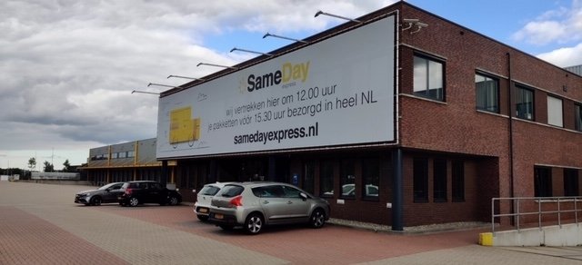 2019919145035613_same-day-express.jpg