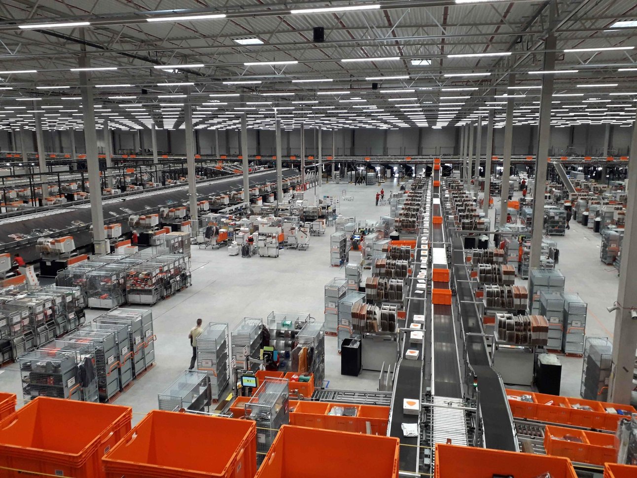 2020324164736630_zalando-logistics-center.jpg