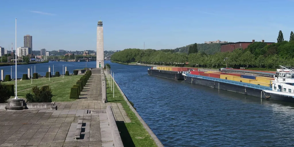 Port de Liège breekt record in containertransport via binnenvaart