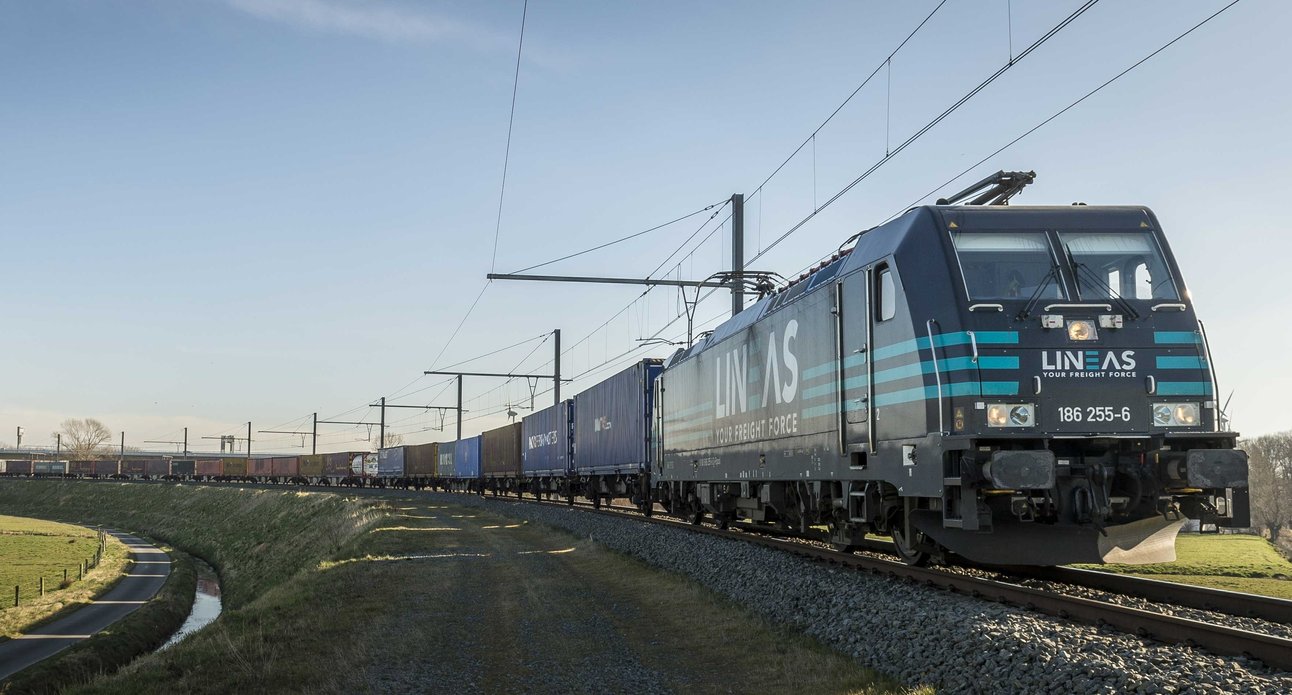 202162215132719_lineas-intermodal-train.jpg