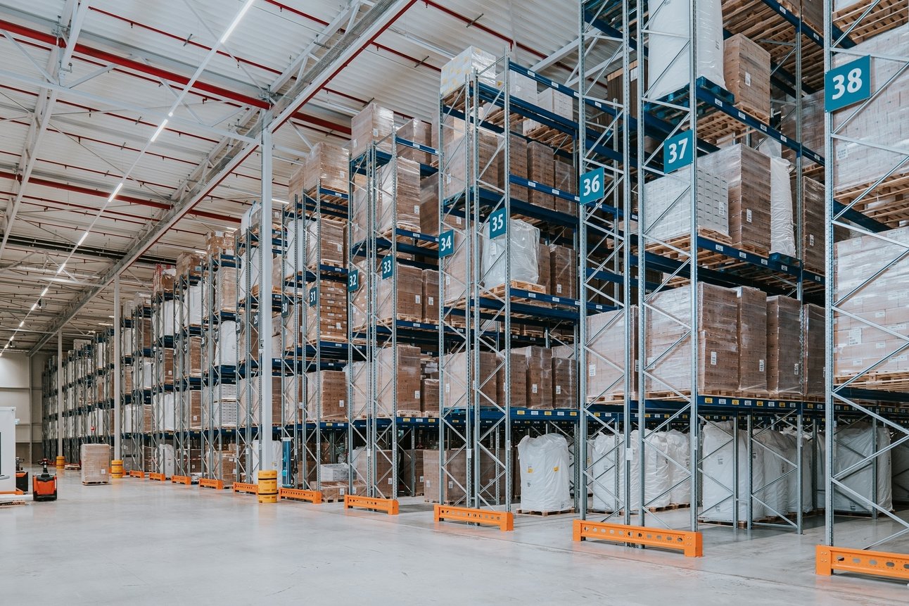 202191484043924_foto-2-nabuurs-warehouse-buitenaf-kleiner.jpg