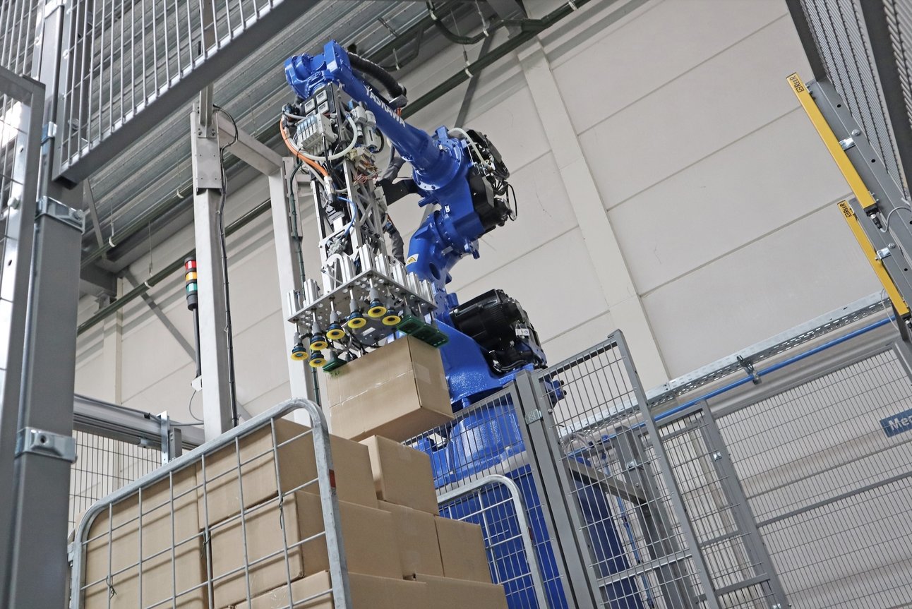 20221011142429794_smart-robotics-smart-parcel-picker.jpg