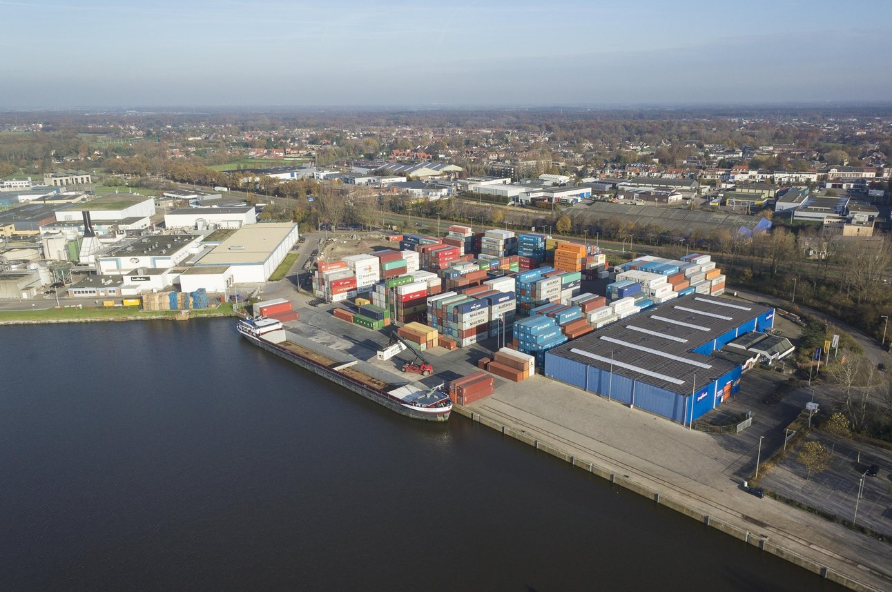 2022111153030310_h.essers-containerterminal.jpg