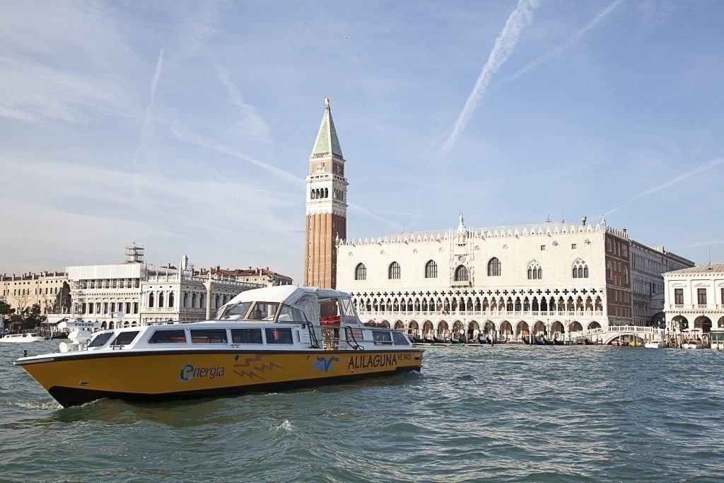 202222210833783_case4-venice-alilaguna-hybrid-bozza2.jpg