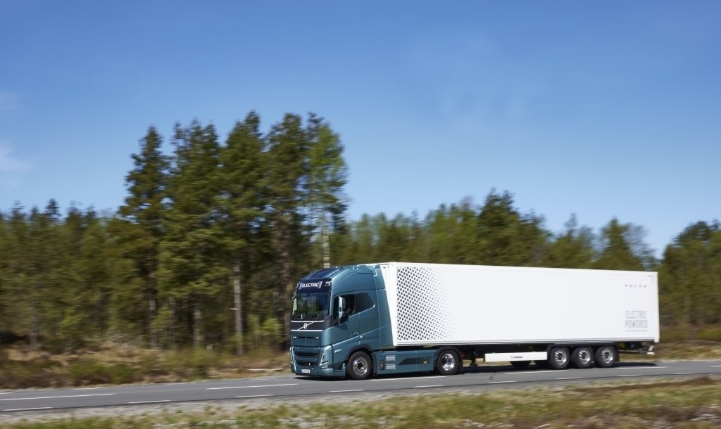 2022927141454776_volvo-fh-electric.jpg