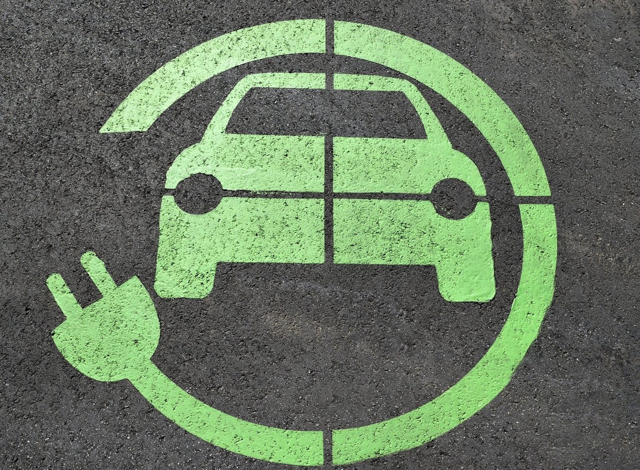 2023516134749374_electric-car.jpg