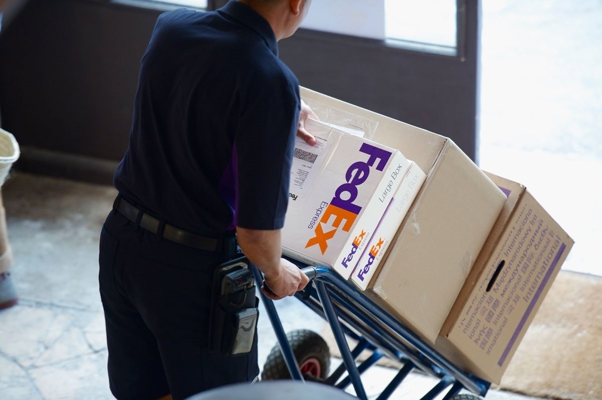 2023516141152277_fedex.jpg