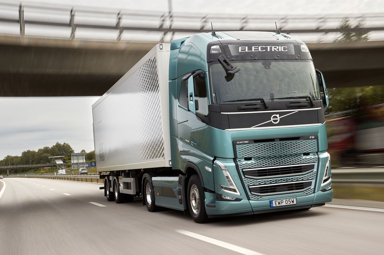 20235161422806_volvo-fh-electric.jpg