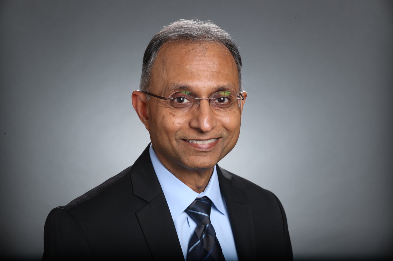 Foto 1 OMP_Prof Nagrawal