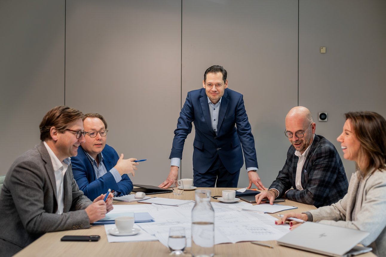 Foto 1 Philippe met management