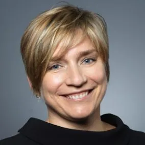 JelenaSKURIDINA_new-284x300