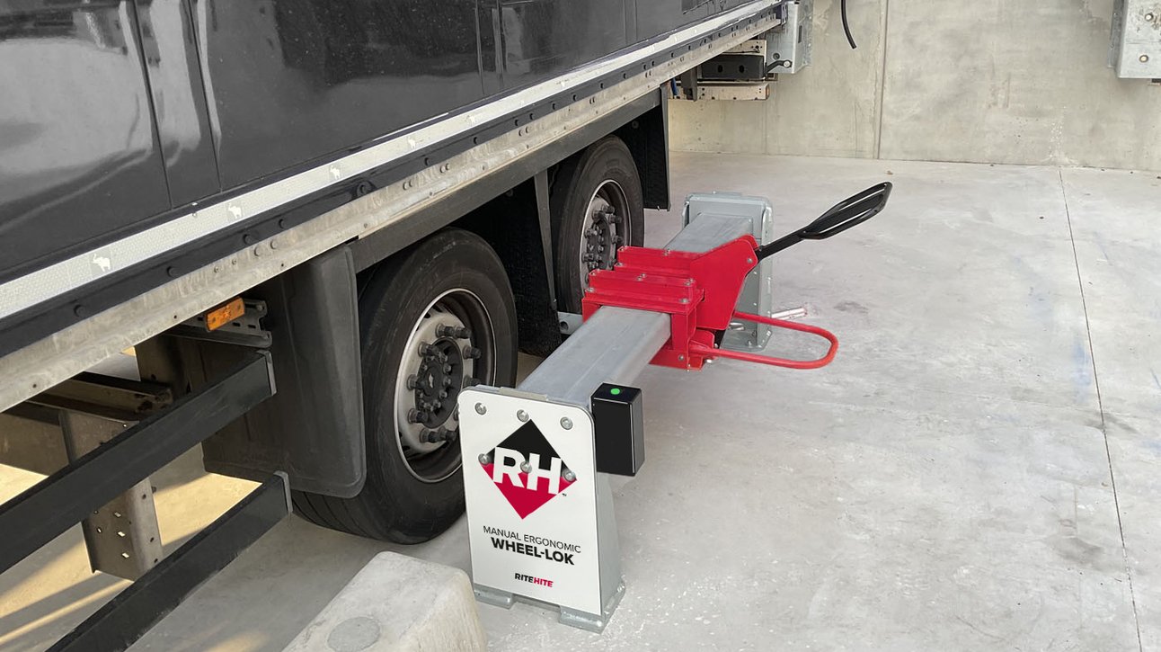 MEWL Truck Loading Dock_EUPH0925EUDE01