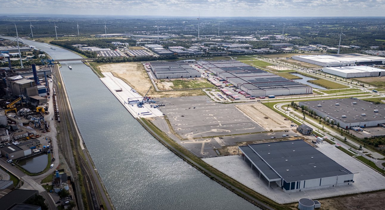 Port of Limburg.jpg 4