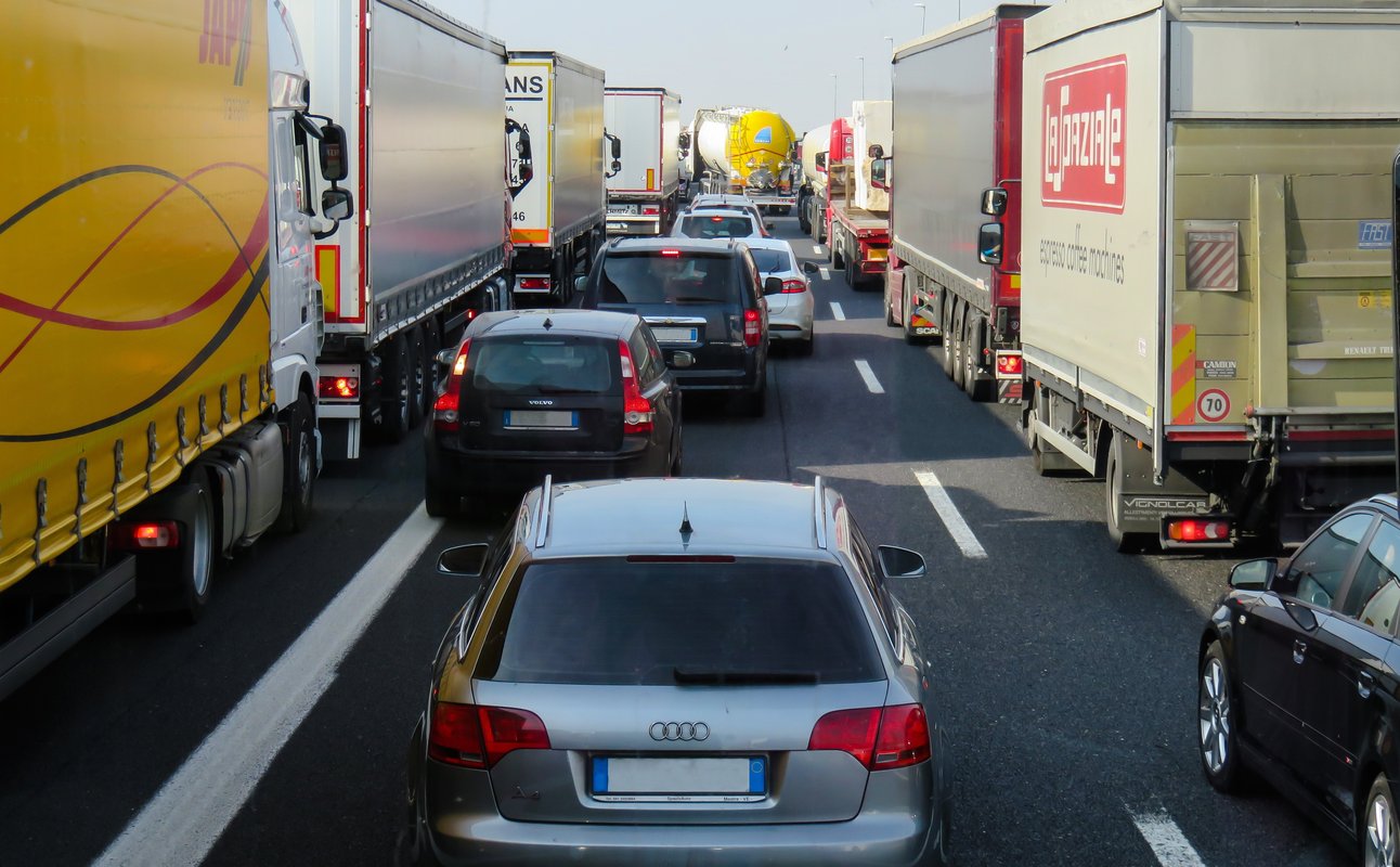 Vrachtwagens op weg